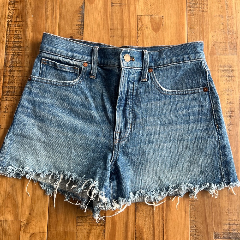 Madewell Size 27 fringe jean shorts
